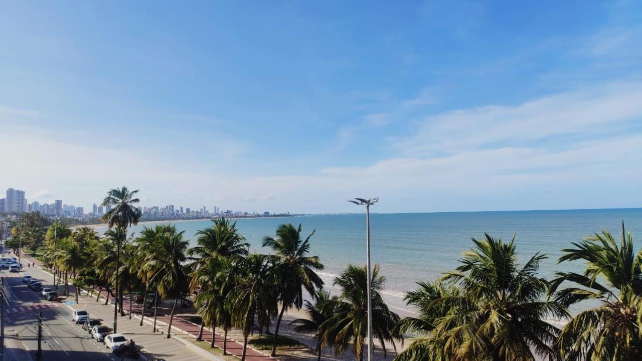 Apto Inteiro Cabo Branco Pe Na Areia Joao Pessoa Exterior photo